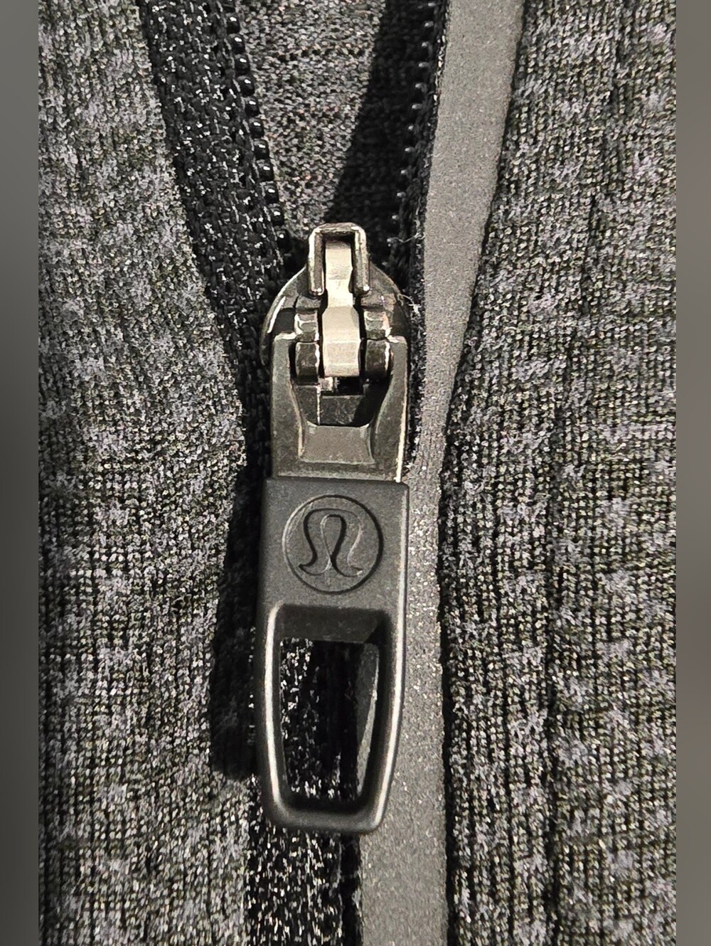 Lululemon Mens Metal Vent Tech 1/2 Zip In Grey Size Medium - Picture 2 of 6